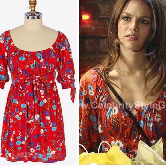 Anthropologie Tops - Anthropologie Ric Rac Binoculars Red Floral Tunic